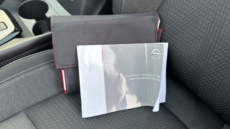 Nissan Qashqai 1.3 DiG-T MH Premiere Edition 5dr Petrol Hatchback